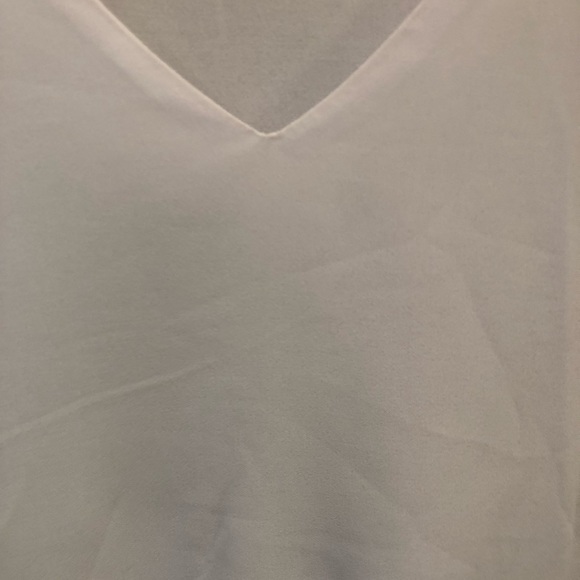 V neck long sleeve tiered mini size medium - Picture 4 of 5